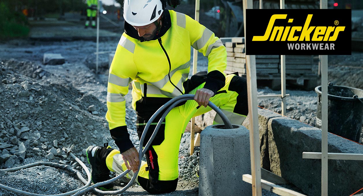 Make Yourself Seen with Snickers Workwear