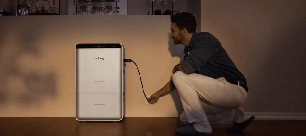 Jackery SolarVault 3 Pro 1