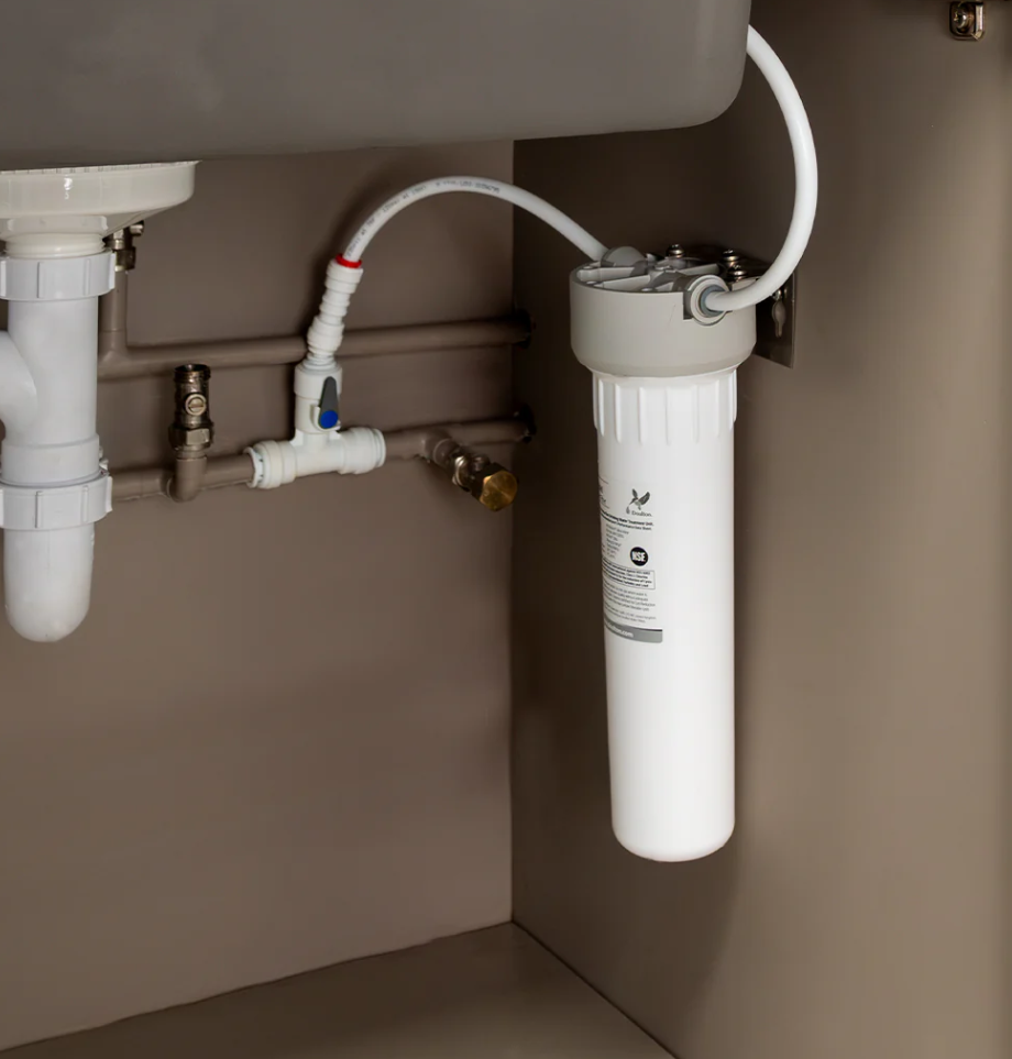 Home Water Filter Guide: Five Expert Tips Before You Buy 2 Doulton home water filter under sink filtration system installed in a kitchen